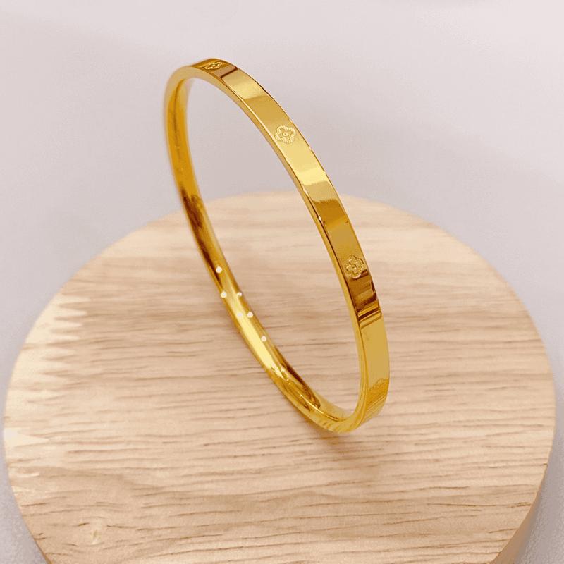 Shajin Closed Four Leaf Clover Bracelet (10 pieces)