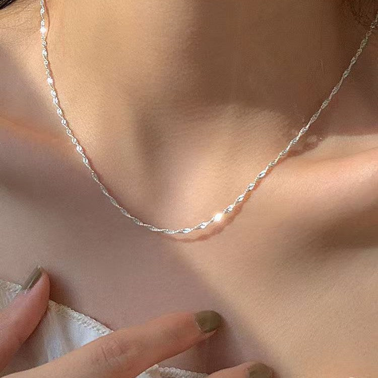 Simple small fresh Fried Dough Twists necklace (10 pieces)