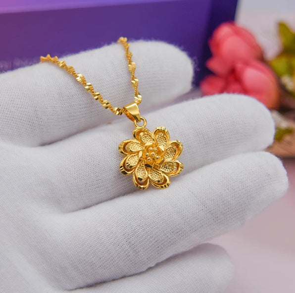 Wealthy and Noble Flower Pendant for Women, Fashionable and Elegant (10 pieces)