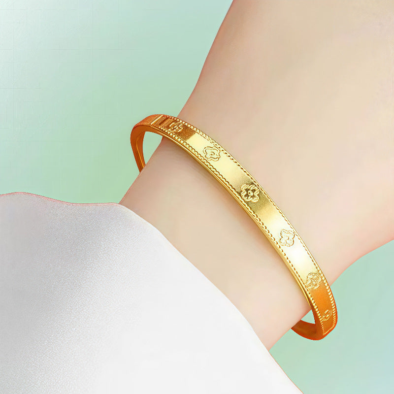 Shajin Closed Four Leaf Clover Bracelet (10 pieces)