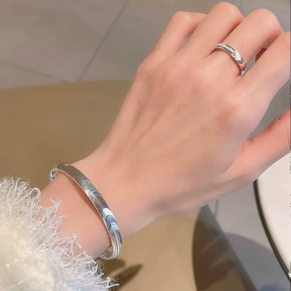 New cat eye bracelet with solid raised design, stylish and luxurious (10 pieces)