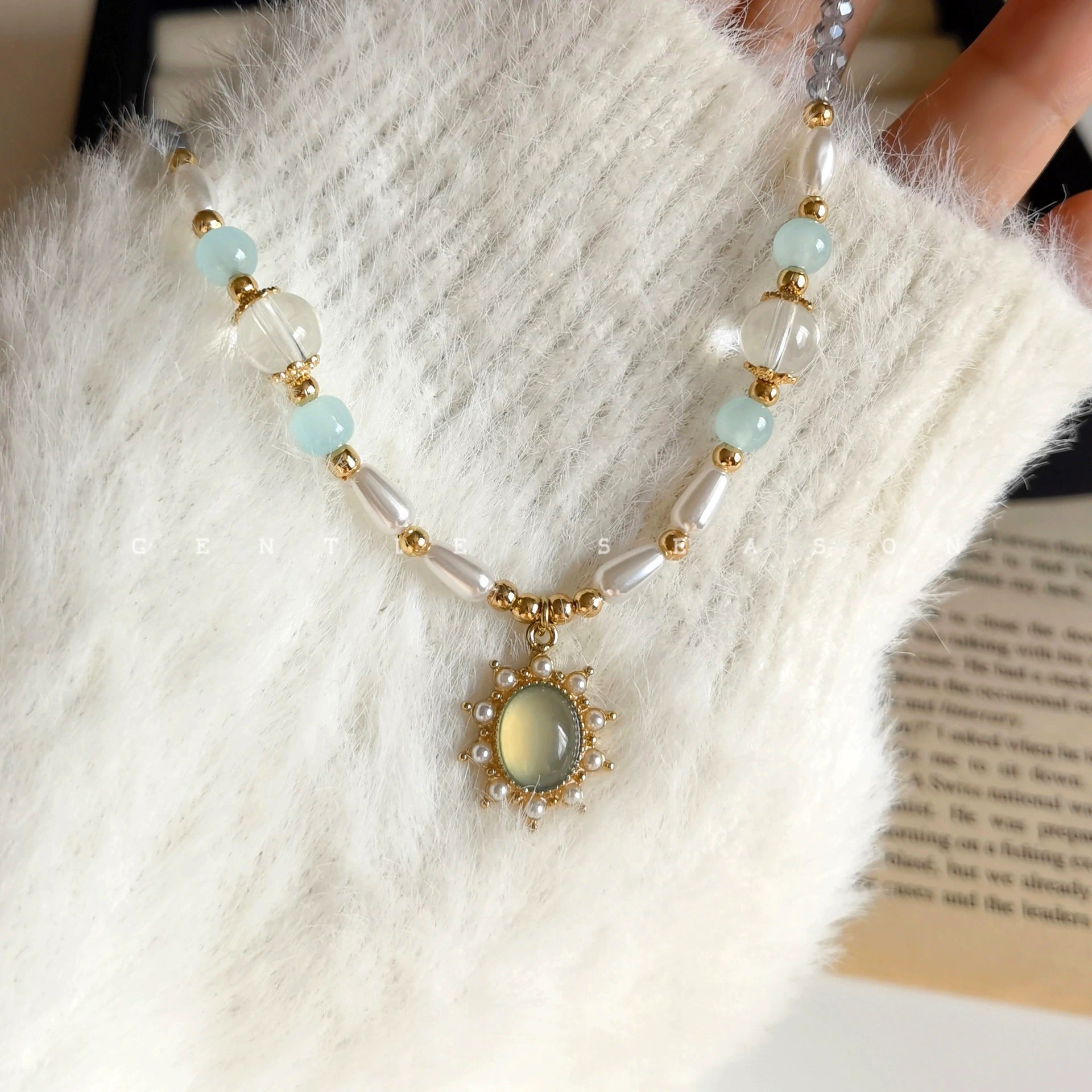 Sea blue imitation pearl bead necklace (10 pieces)