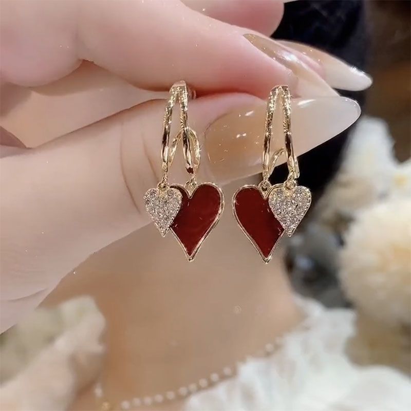 Simple temperament red heart-shaped earrings (10 pieces)