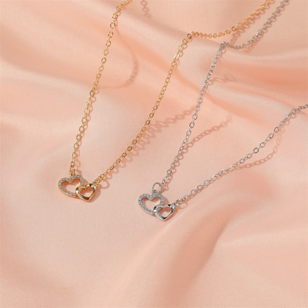 Simple and versatile heart-shaped necklace (10 pieces)