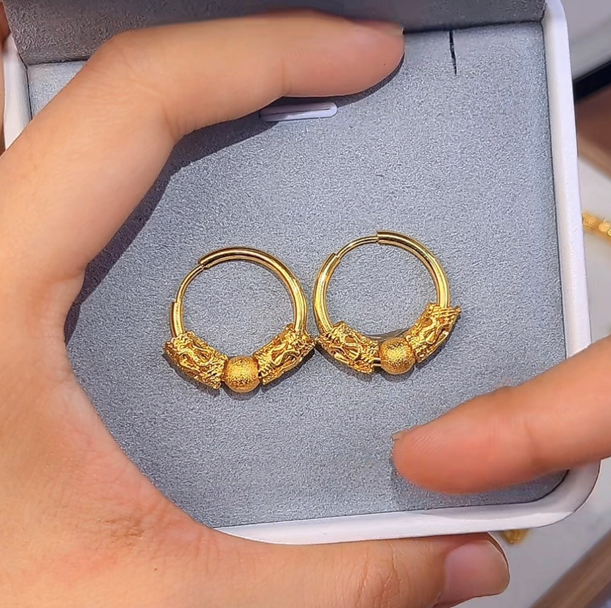 New Golden Chinese Ruyi Rotating Earrings (10 pieces)
